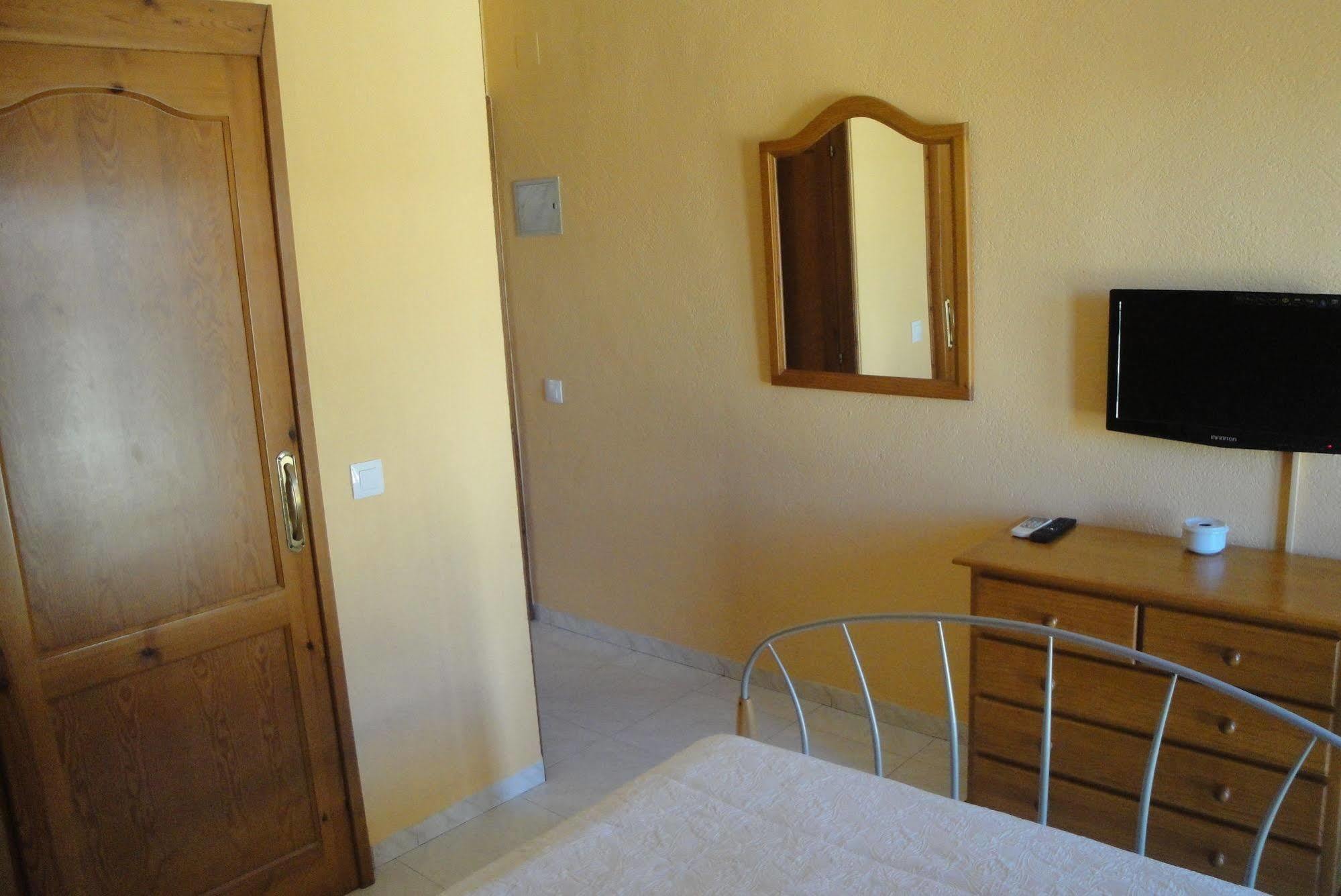 Hostal Cristina Denia Exterior photo