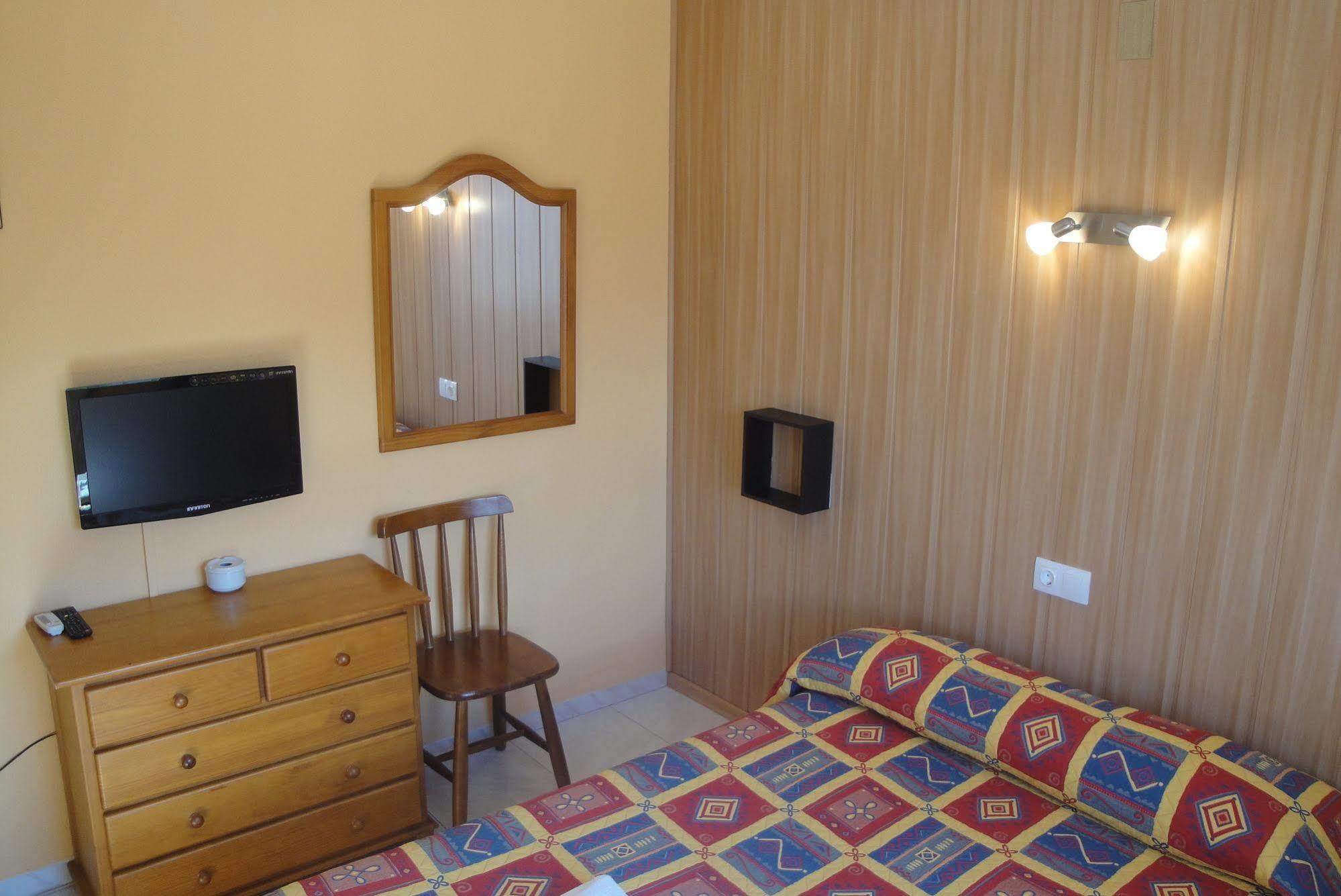 Hostal Cristina Denia Exterior photo